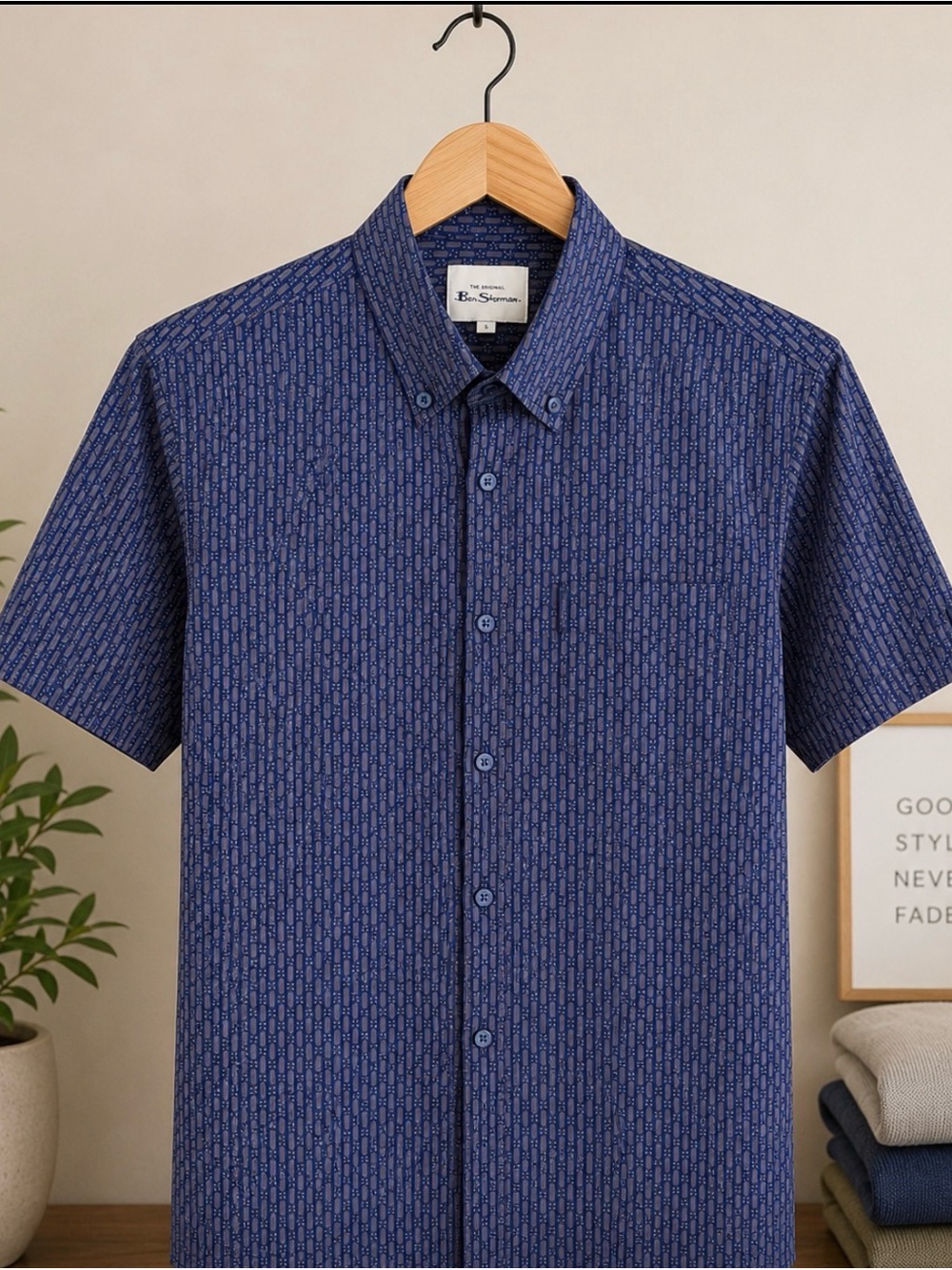 Ben Sherman Men’s Navy Geometric Print Button-Up Shirt Size S